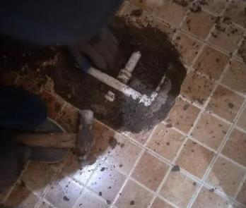 广阳卫生间漏水维修公司为您分享下卫生间渗水如何处理及注意事项